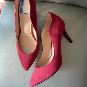 Kelly & Katie Davona Red Suede Shoes US 8
